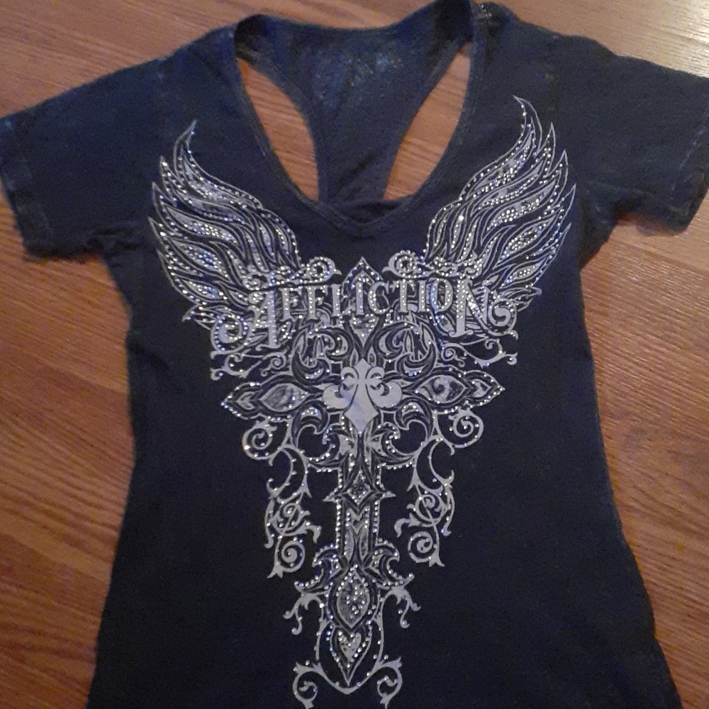 Affliction shirt size Small